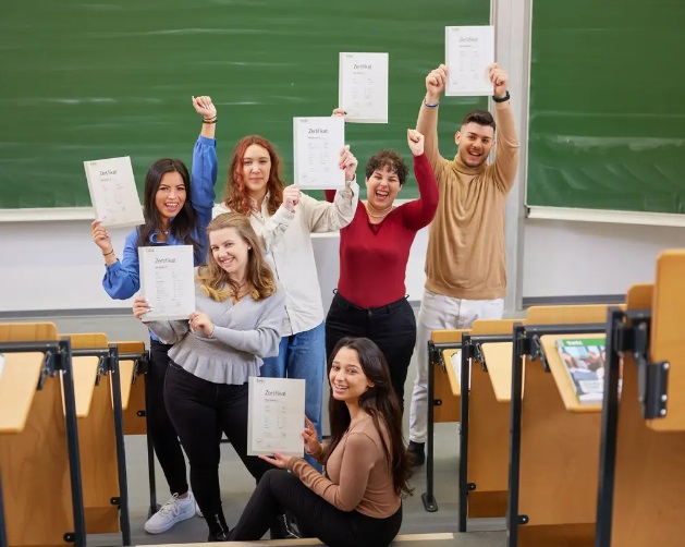 آمادگی آزمون TELC (تلک) - سطح B2 13 نتایح آزمون telc، محل برگزاری آزمون تلک